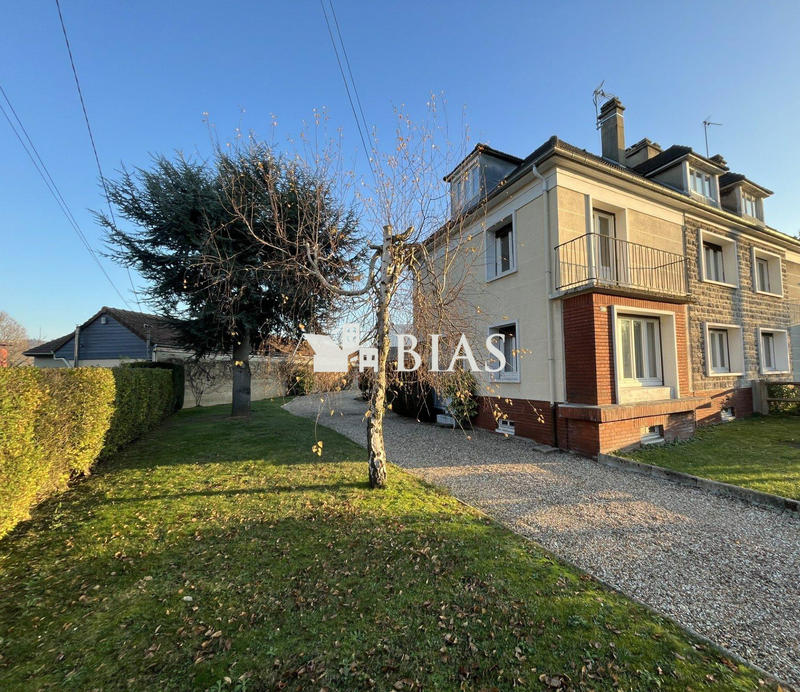 Maison - 130 m² - 7 pièces