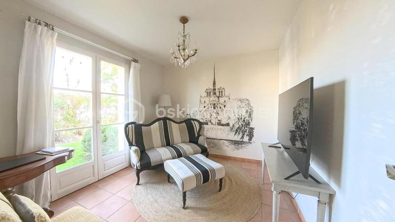 Villa - 210 m² - 8 pièces