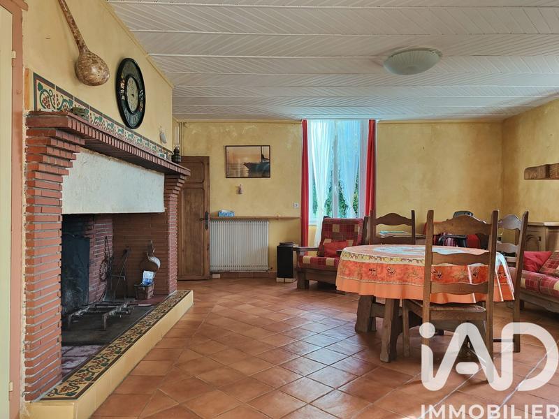 Maison - 225 m² - 6 pièces