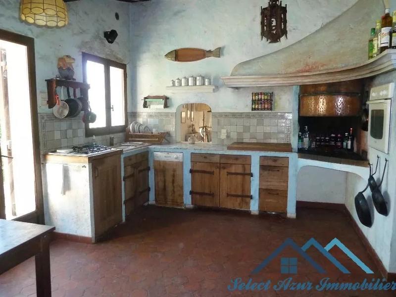 Villa - 200 m² - 7 pièces