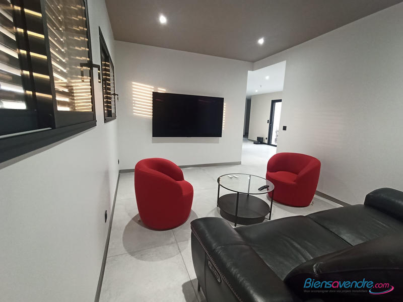 Maison contemporaine - 182 m² - 6 pièces