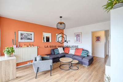 Appartement - 77 m² - 4 pièces