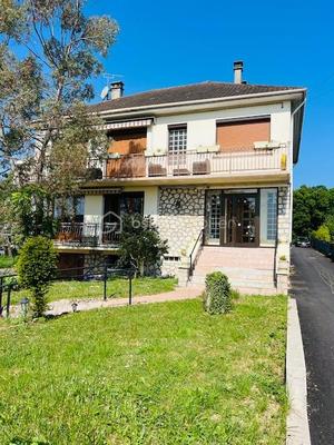 Appartement - 77 m² - 3 pièces