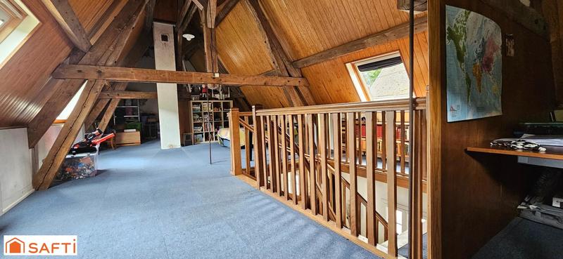 Maison - 218 m² - 6 pièces