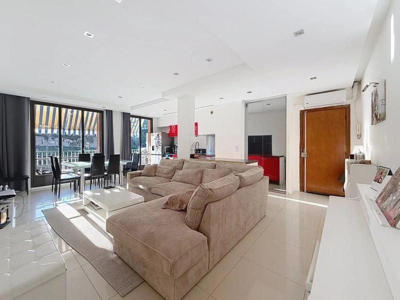 Appartement - 70 m² - 3 pièces