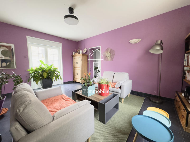 Maison - 280 m² - 9 pièces