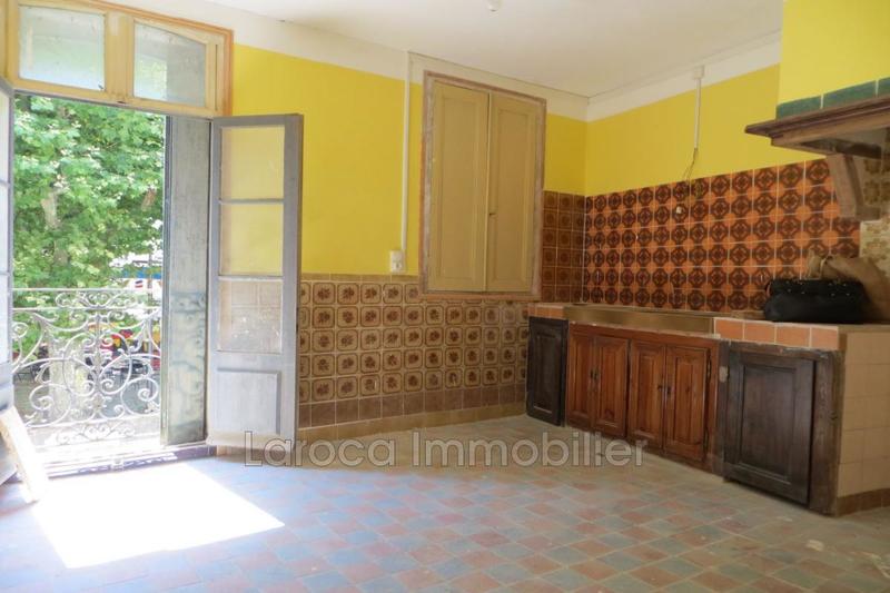 Maison - 180 m² - 8 pièces