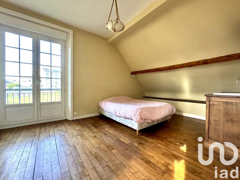 Maison de ville - 196 m² - 9 pièces