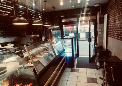 Local commercial - 130 m² - 4 pièces