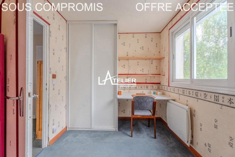 Maison - 230 m² - 8 pièces