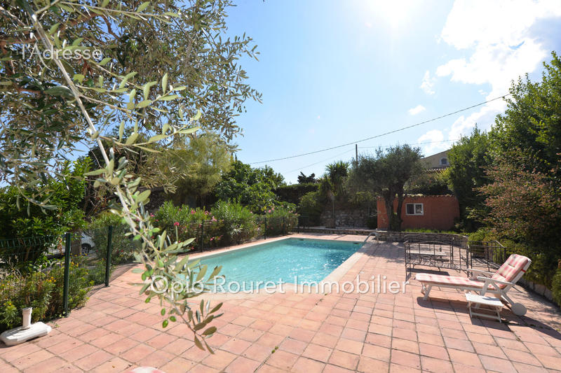 Maison - 200 m² - 7 pièces