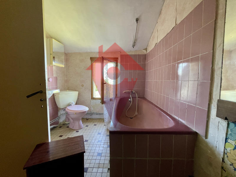 Maison - 180 m² - 13 pièces