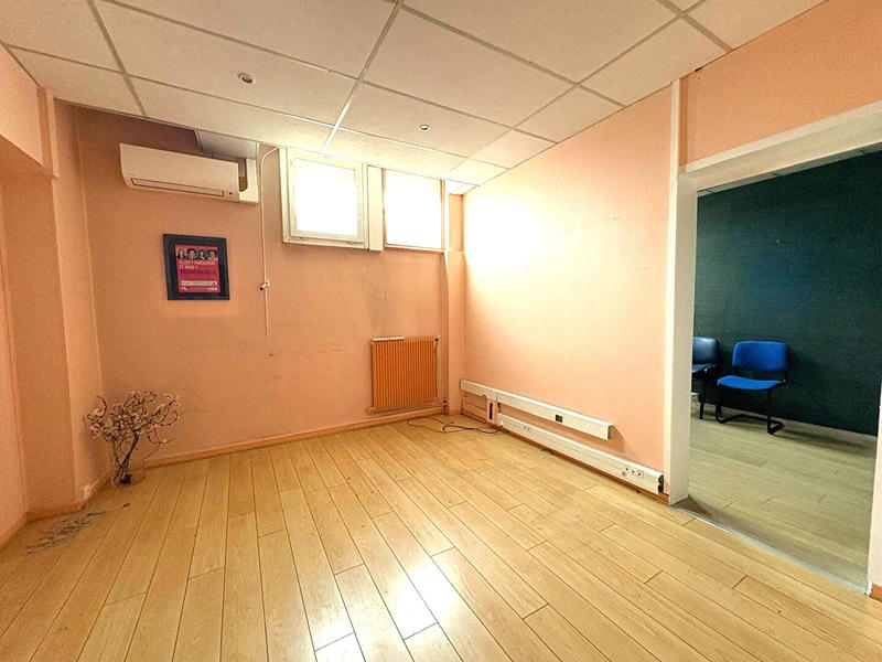 Local d'activités - 145 m²