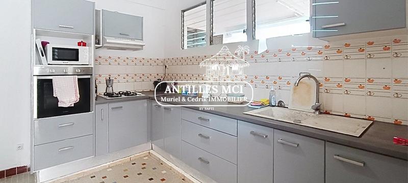 Villa - 218 m² - 9 pièces