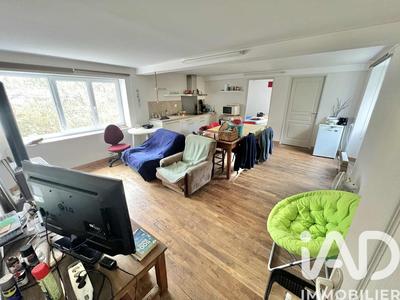 Maison - 558 m² - 20 pièces