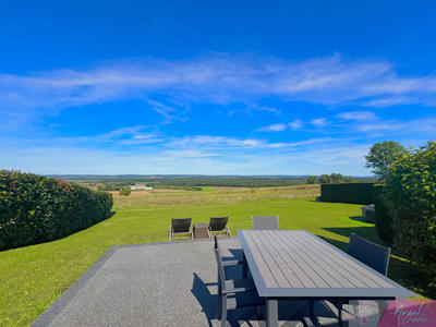 Maison - 188 m² - 6 pièces