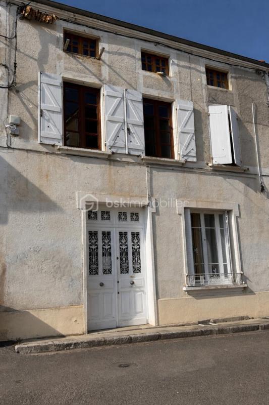 Immeuble - 244 m² - 12 pièces