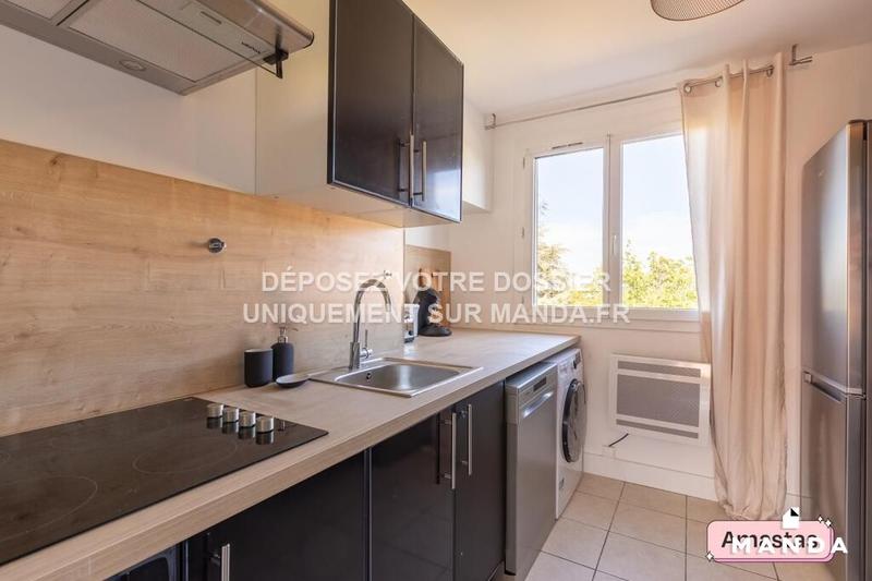 Chambre - 9 m² - 4 pièces