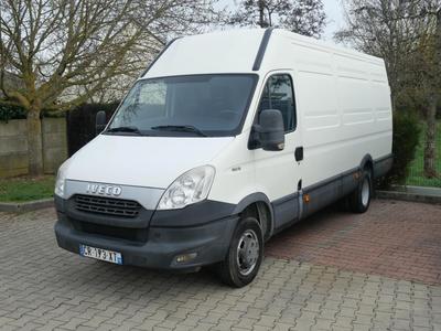 Iveco 35c13 Daily 2.3 127 Ch 8 Cv