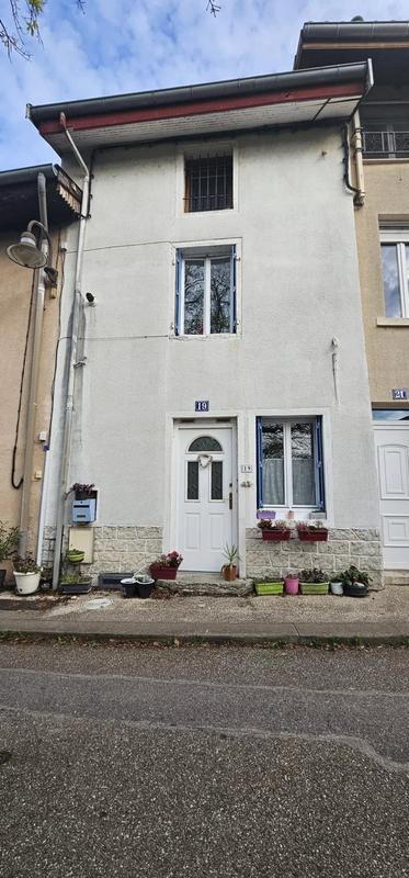 Maison - 70 m² - 4 pièces