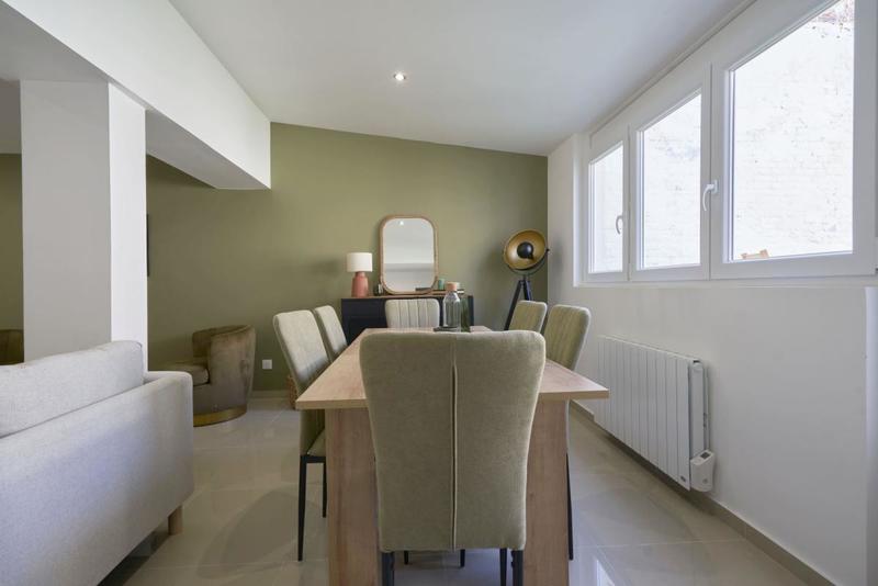 Maison - 98 m² - 6 pièces