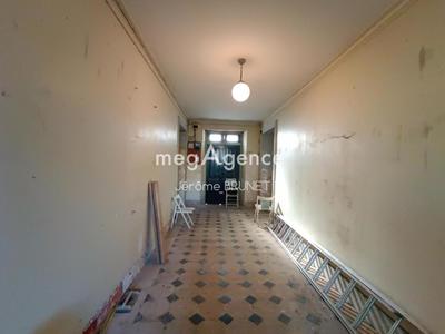 Maison - 400 m² - 16 pièces