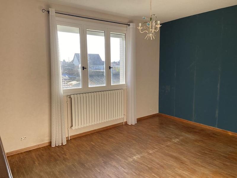 Maison traditionnelle - 170 m² - 7 pièces