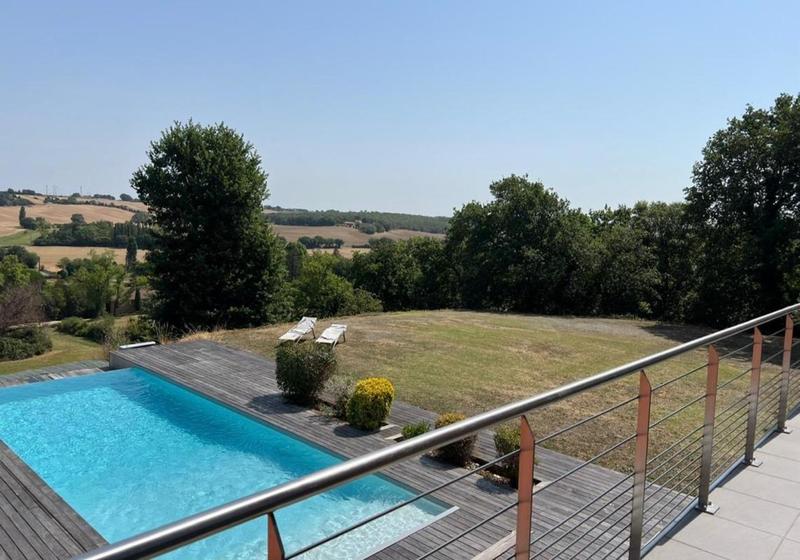 Maison - 280 m² - 6 pièces