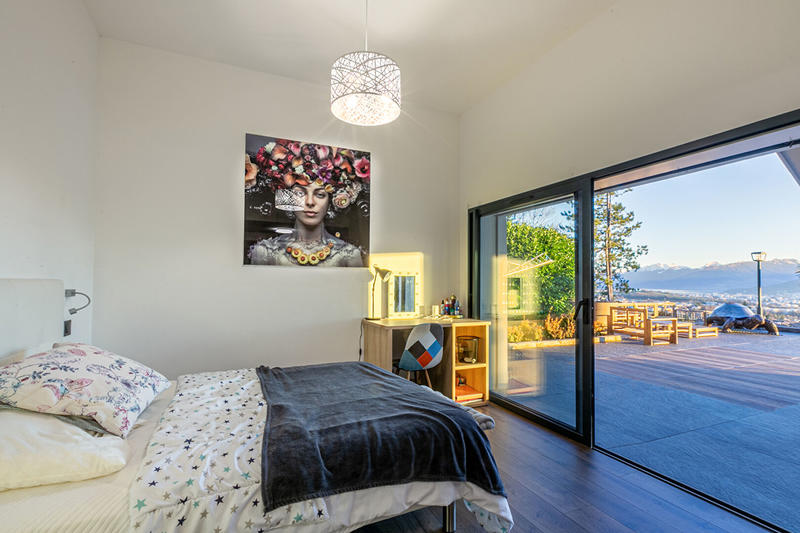 Maison - 355 m² - 16 pièces