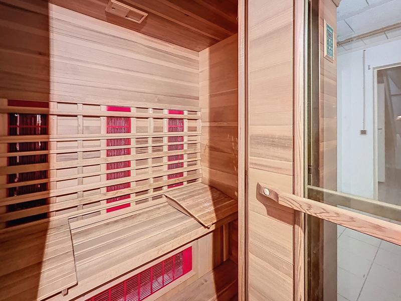 Maison - 222 m² - 7 pièces