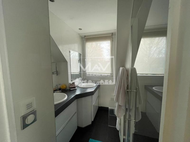 Maison - 135 m² - 7 pièces