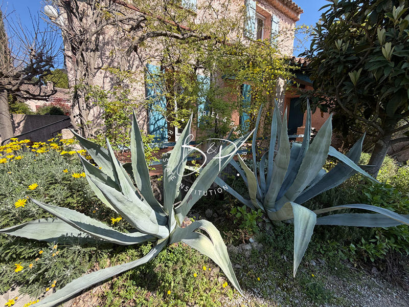 Maison - 106 m² - 6 pièces