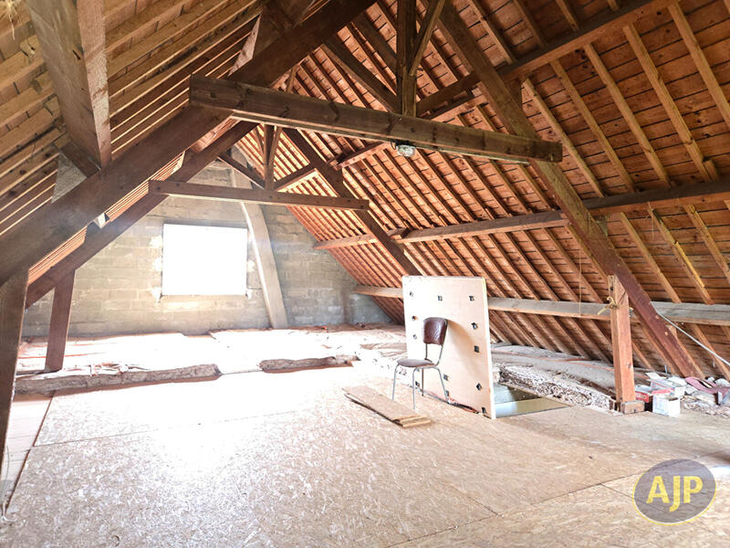 Maison - 88 m² - 5 pièces