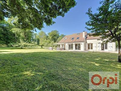 Maison - 197 m² - 8 pièces