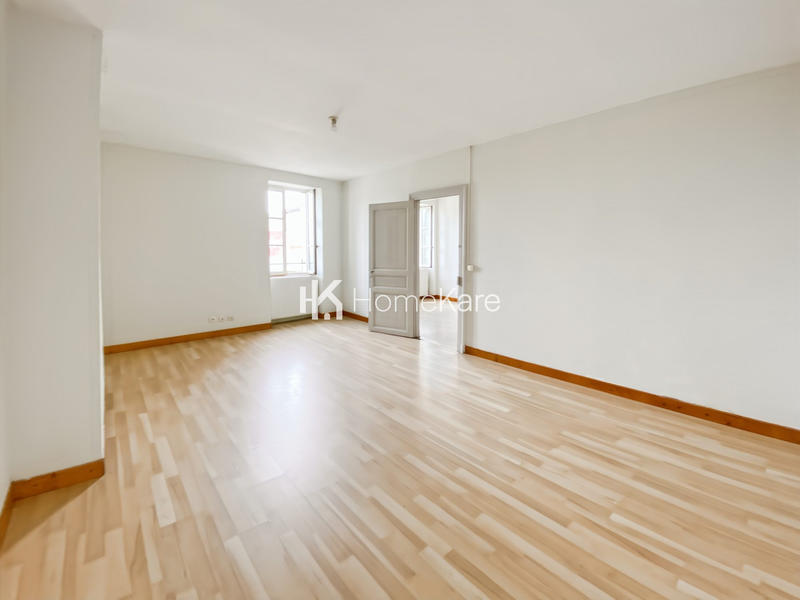 Maison - 200 m² - 6 pièces