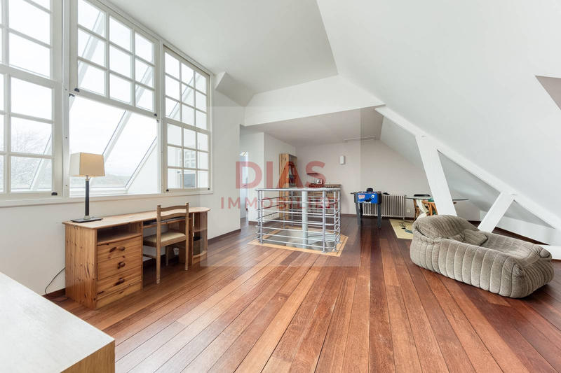 Maison - 188 m² - 7 pièces