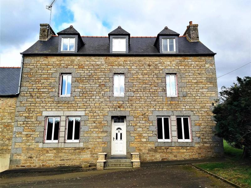 Maison - 162 m² - 6 pièces