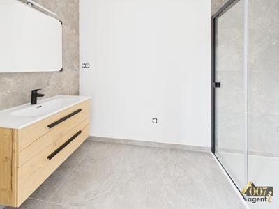 Appartement - 96 m² - 4 pièces