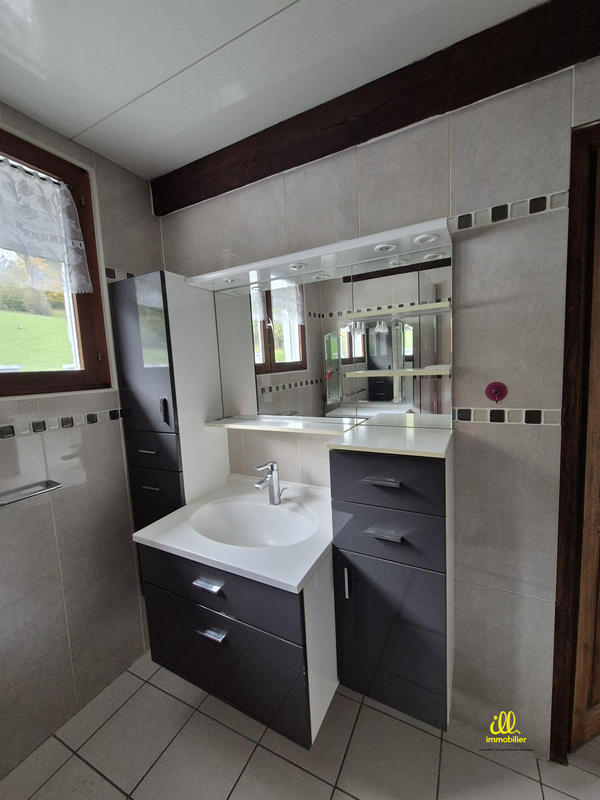 Maison - 127 m² - 6 pièces