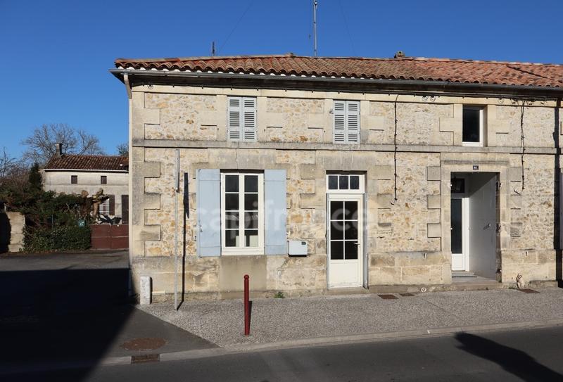 Maison de village - 131 m² - 6 pièces