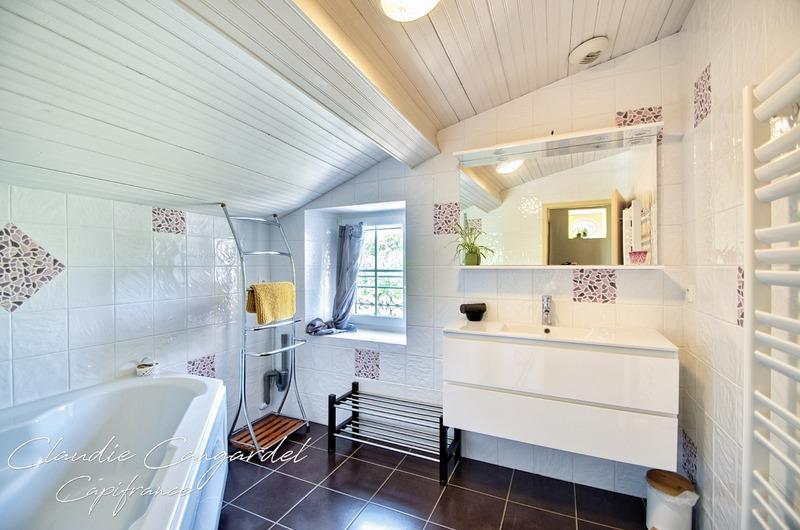 Maison - 144 m² - 8 pièces