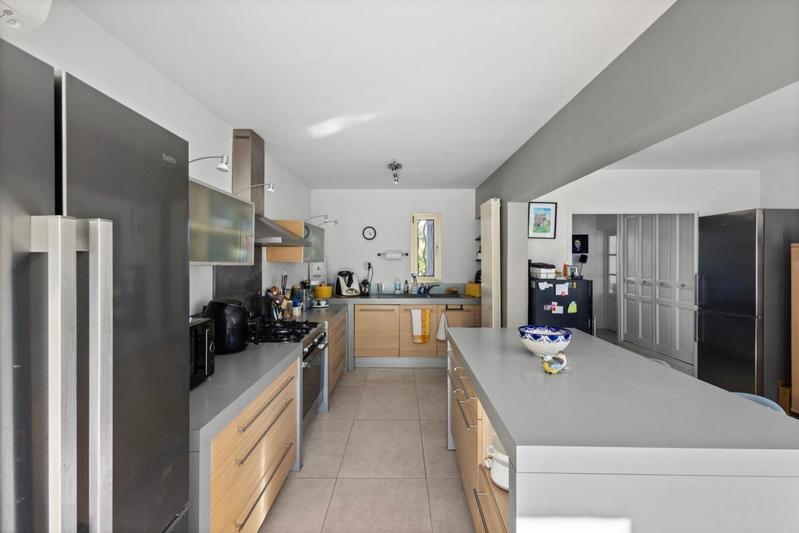 Maison - 187 m² - 6 pièces