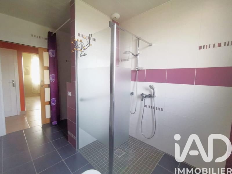 Maison - 213 m² - 10 pièces