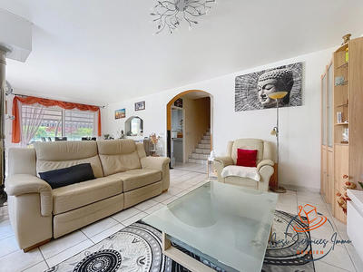 Maison - 166 m² - 7 pièces