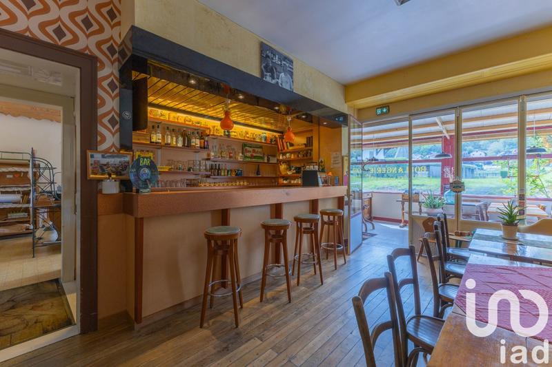 Maison - 257 m² - 8 pièces