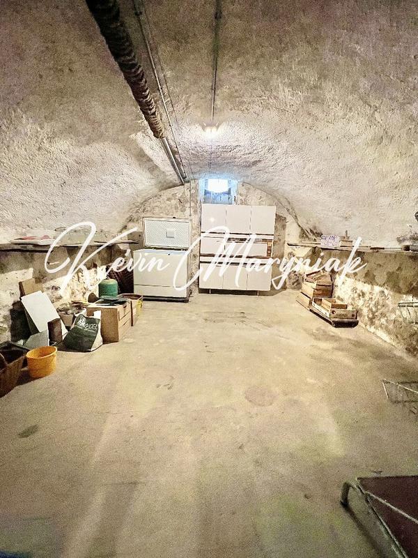 Maison - 296 m² - 6 pièces