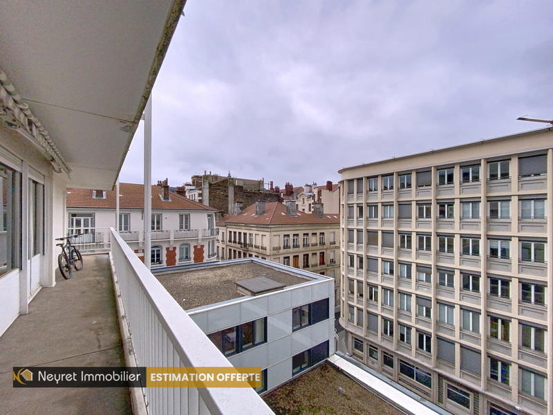 Appartement - 125 m² - 5 pièces