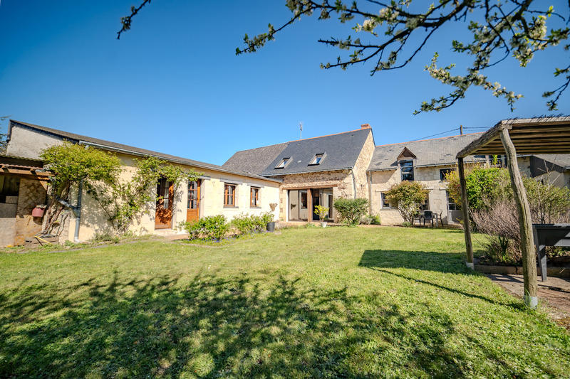 Maison - 166 m² - 7 pièces