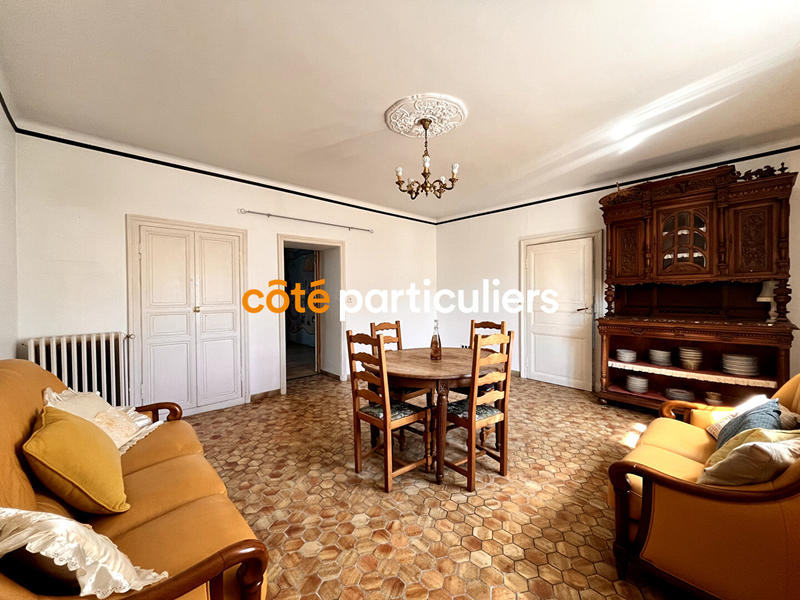 Maison - 310 m² - 14 pièces