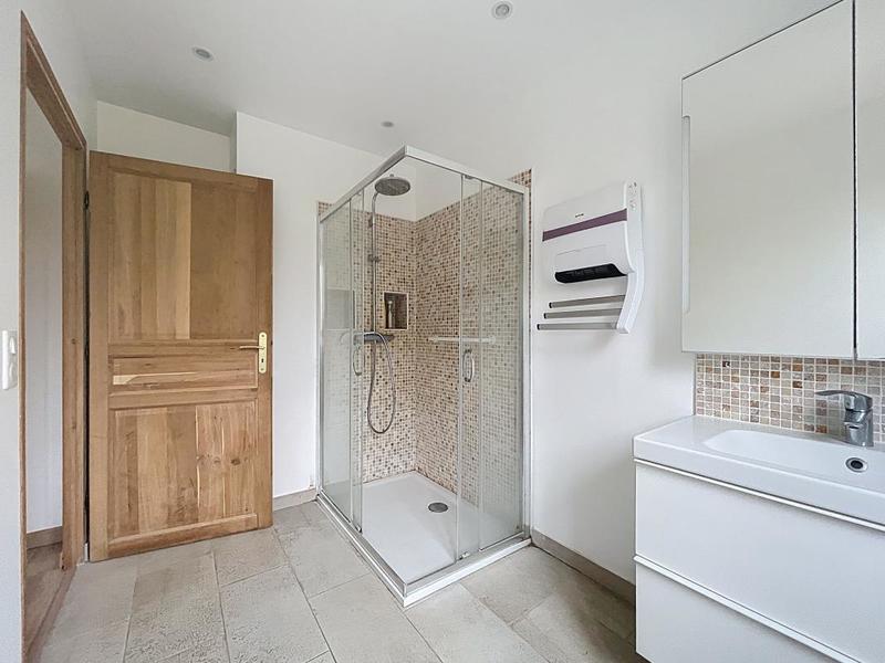 Pavillon - 150 m² - 6 pièces